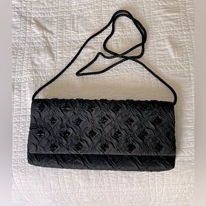 La Regale beaded shoulder bag